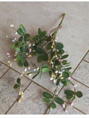 Faux Floral "Spring Pip Berrie Branch",14",multi Color,New' Valeri/QVC